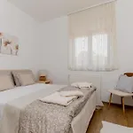 Niko With Private Swimming Pool * Zadar