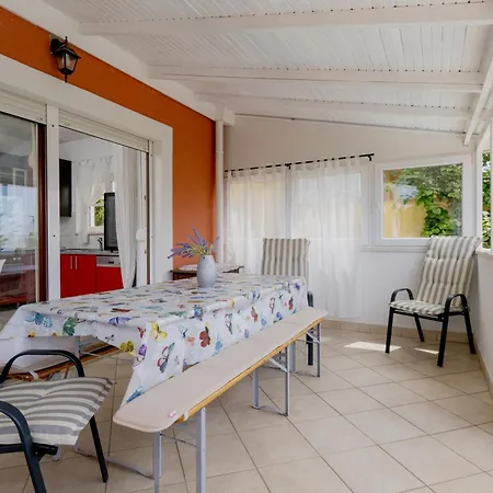 Niko With Private Swimming Pool Zadar