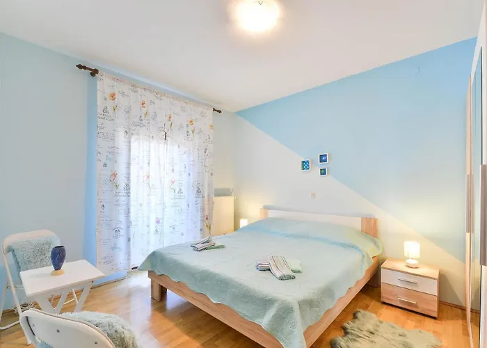 Niko With Private Swimming Pool Zara