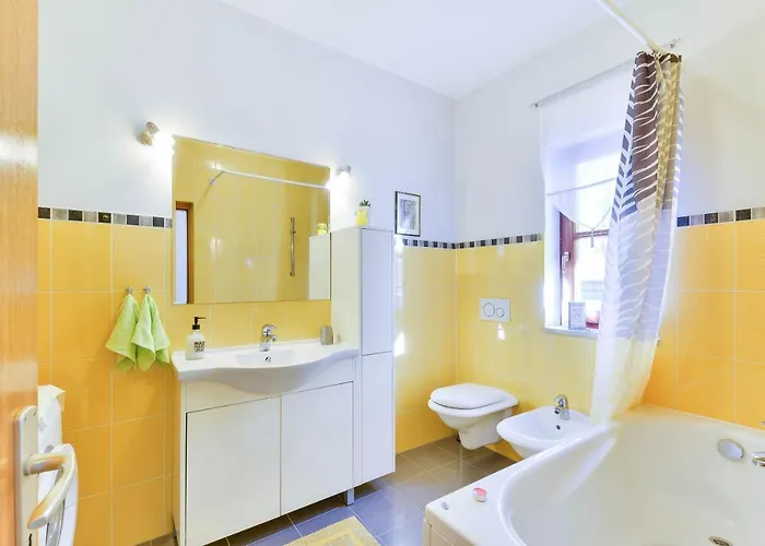 Niko With Private Swimming Pool Zara