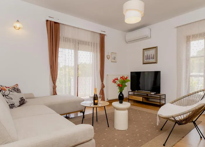 Villa Niko With Private Swimming Pool