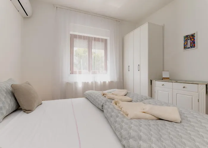 Villa Niko With Private Swimming Pool Zadar