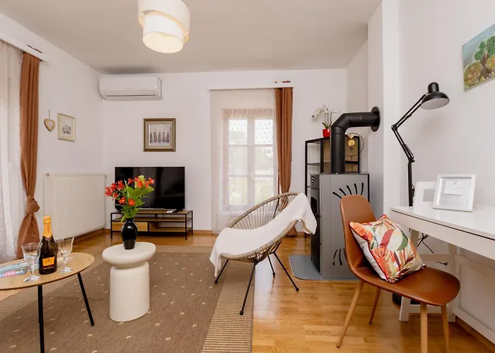 Niko With Private Swimming Pool Villa